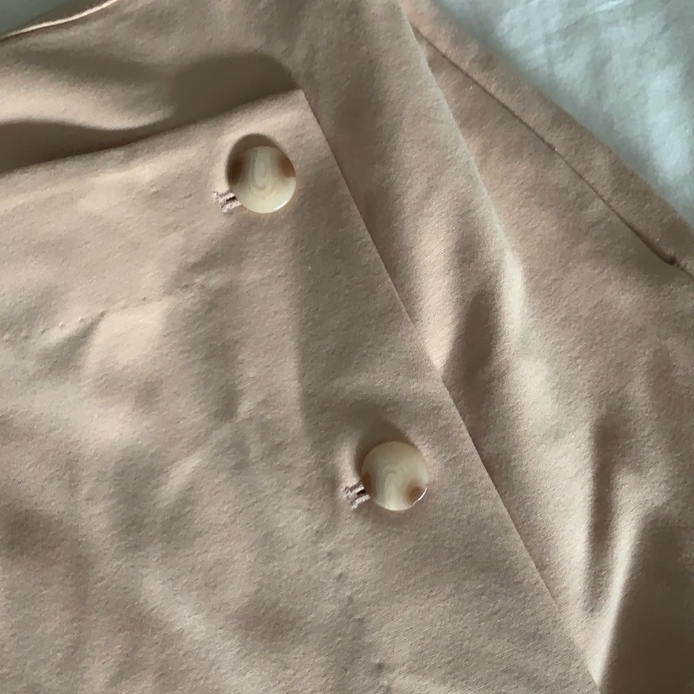 Aritzia Billy Skirt NWT Size 4! - Picture 4 of 5
